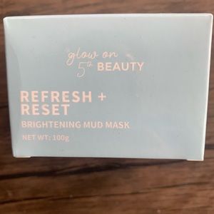 Brightening Mud Mask